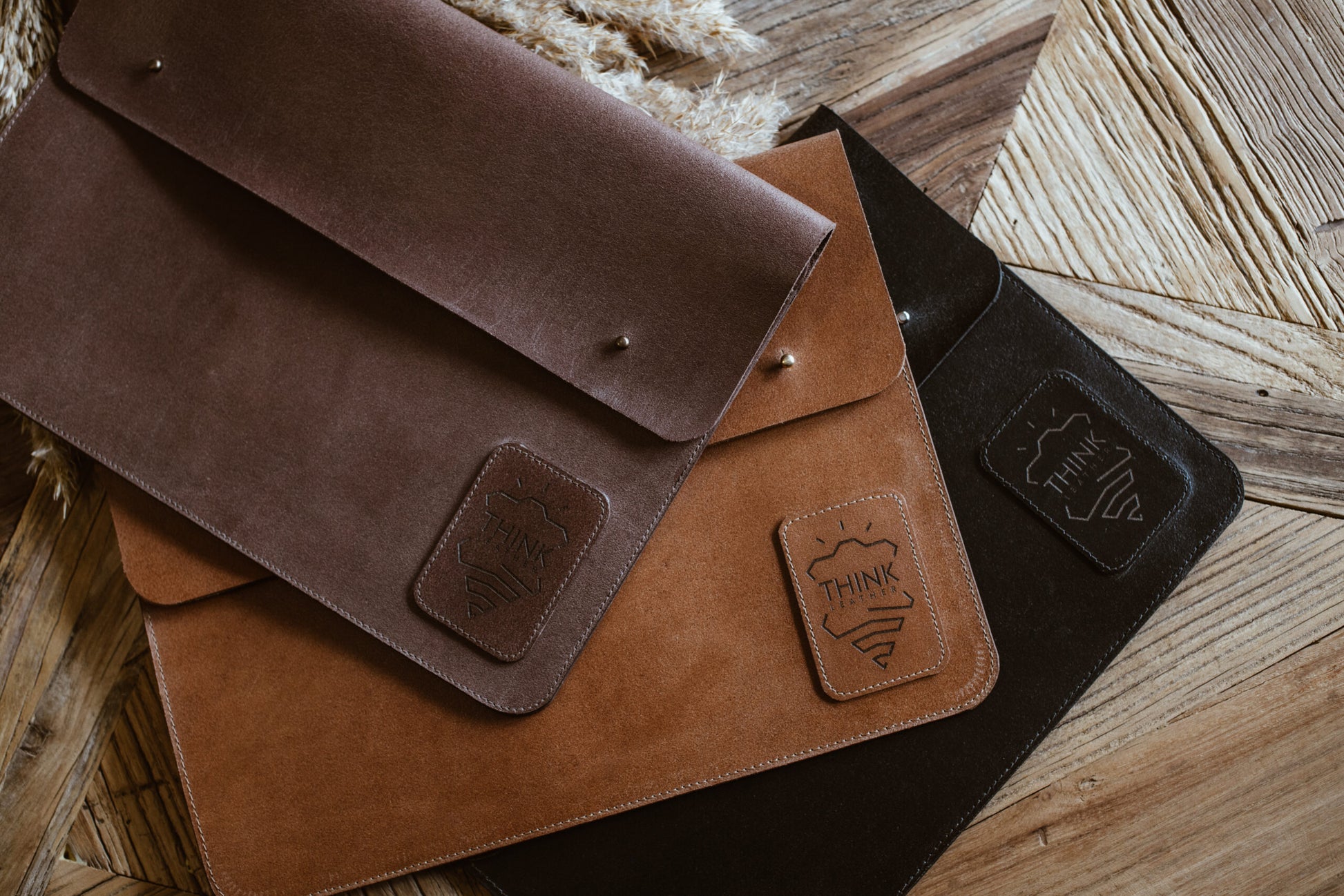 COVER MACBOOK 16" with flap Light brown-3